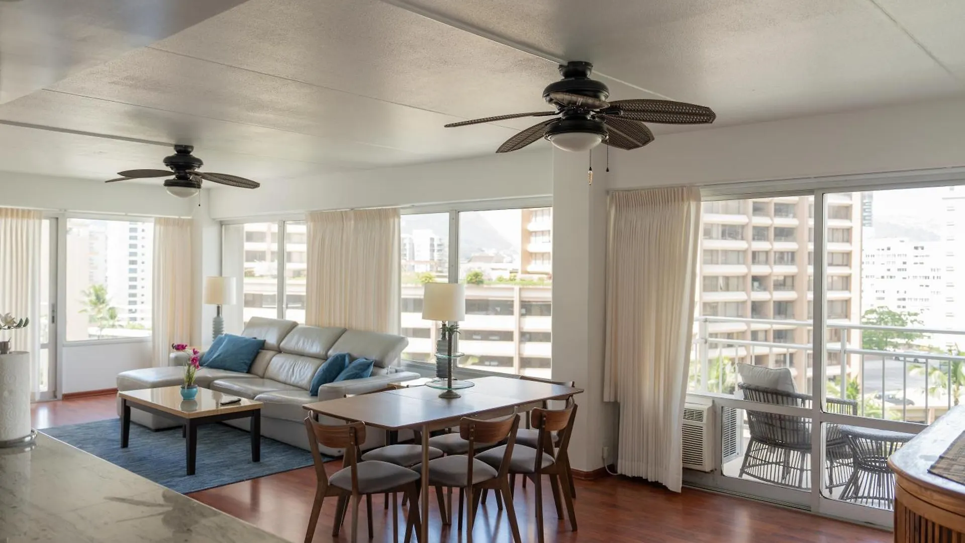 아파트 Romanna'S Oahu Getaway With Heated Pool & City Views 호놀룰루